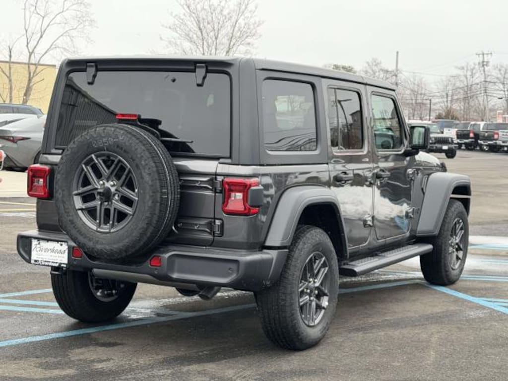 New 2025 Jeep Wrangler 4-Door Summit 4x4 Sport Utility