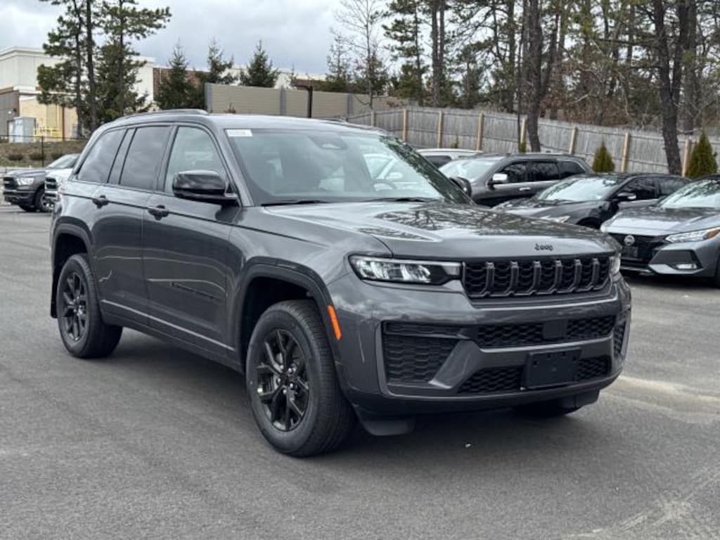 New 2026 Jeep Grand Cherokee Altitude 4x4 Sport Utility