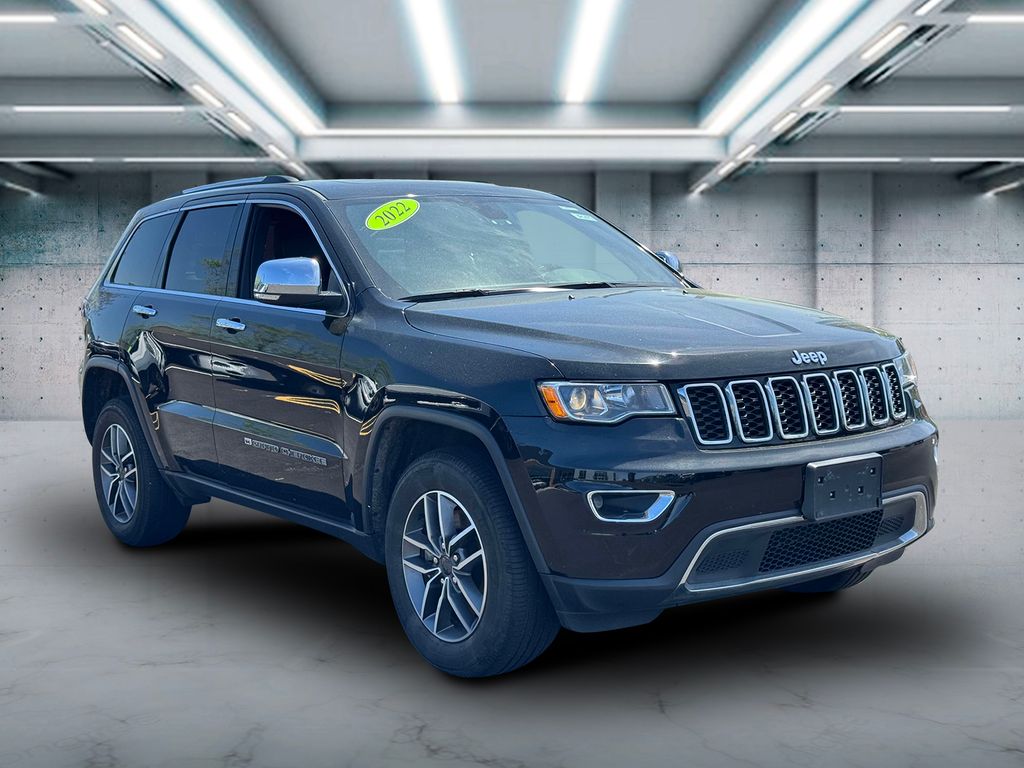 Used 2022 Jeep Grand Cherokee WK Limited with VIN 1C4RJFBG3NC165967 for sale in Riverhead, NY