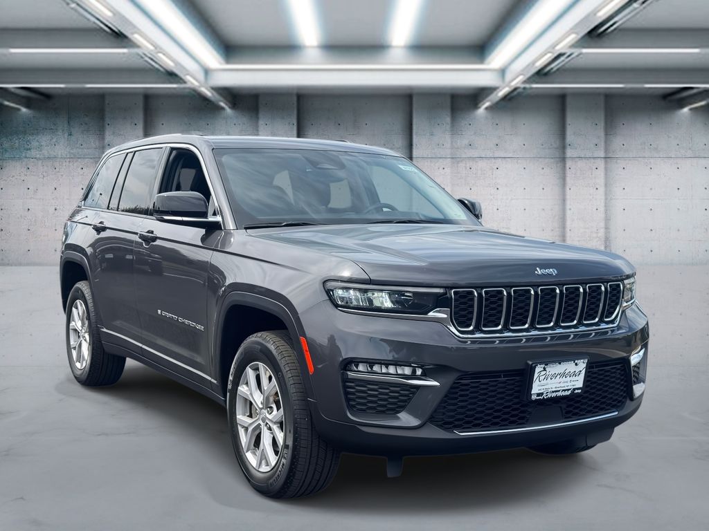 2022 Jeep Grand Cherokee Limited photo 2