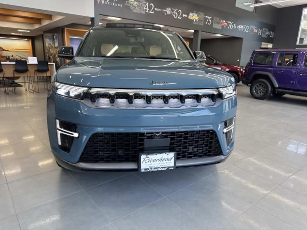 New 2026 Jeep Grand Wagoneer Summit Reserve 4x4 Sport Utility