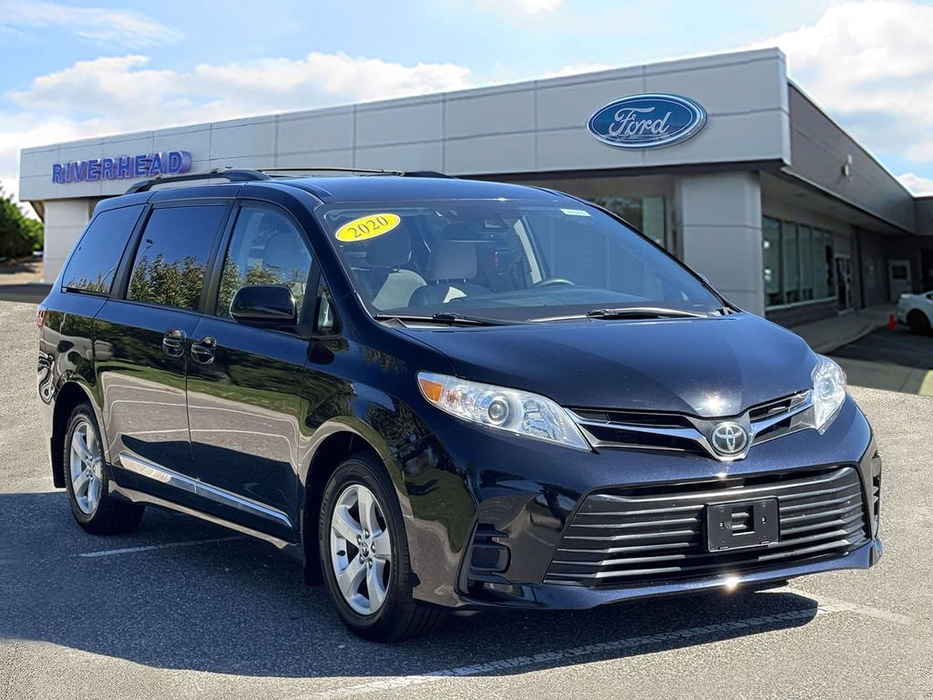 Used 2020 Toyota Sienna LE Minivan/Van