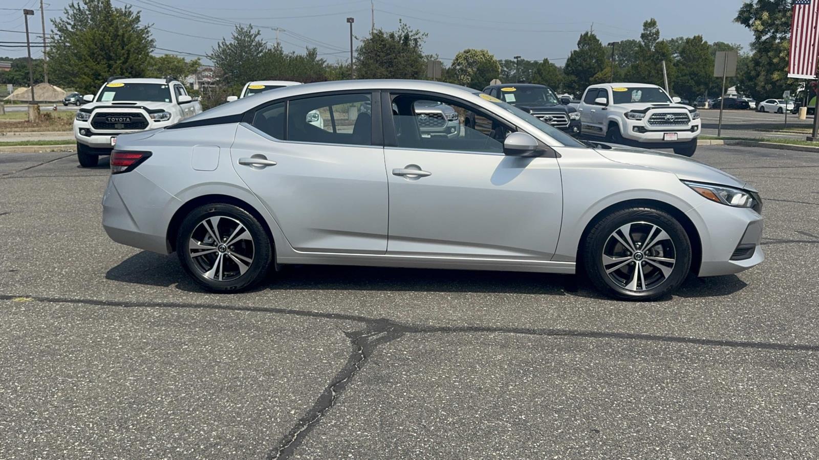 2023 Nissan Sentra SV photo 3