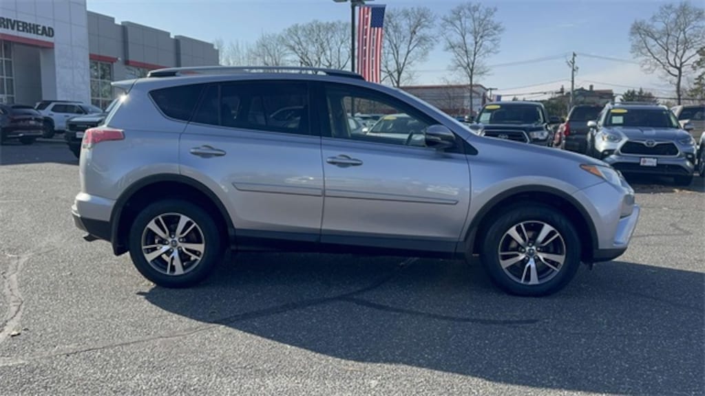 Used 2018 Toyota RAV4 XLE SUV