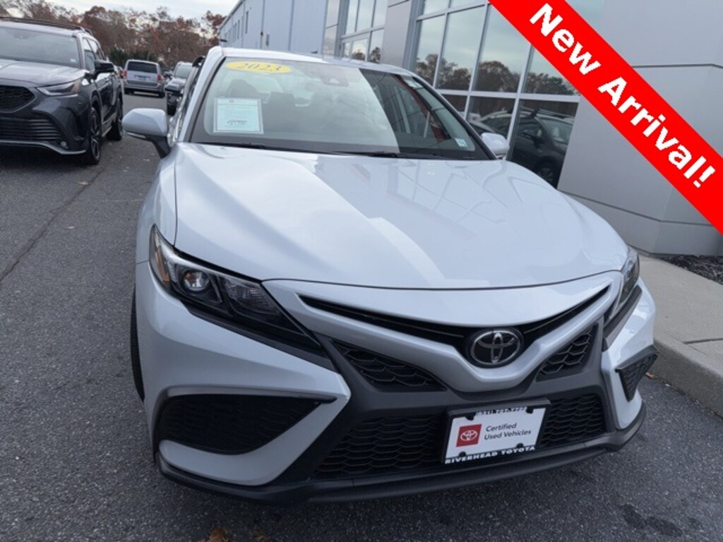 Used 2023 Toyota Camry SE Sedan