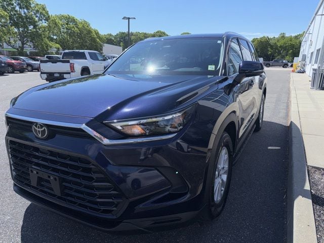 2025 Toyota Grand Highlander XLE AWD's photo