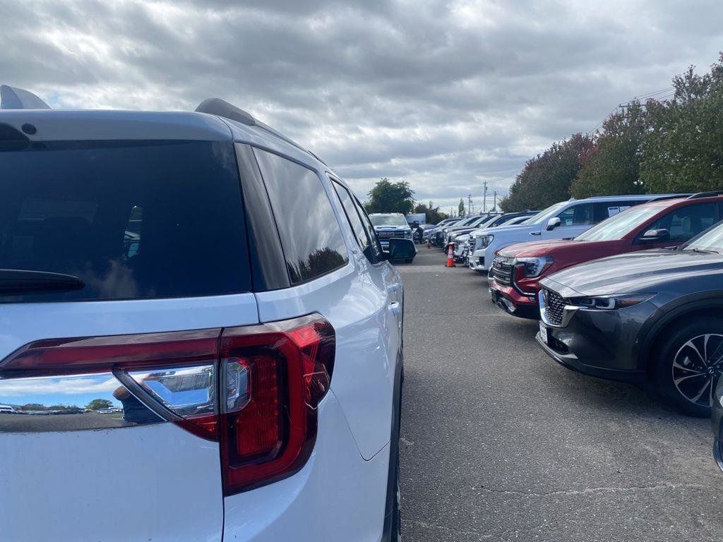 2021 Gmc Acadia SLT photo 2