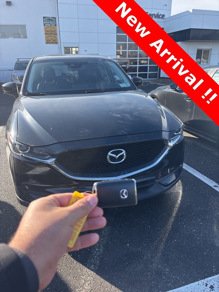 2017 Mazda CX-5 Touring's photo