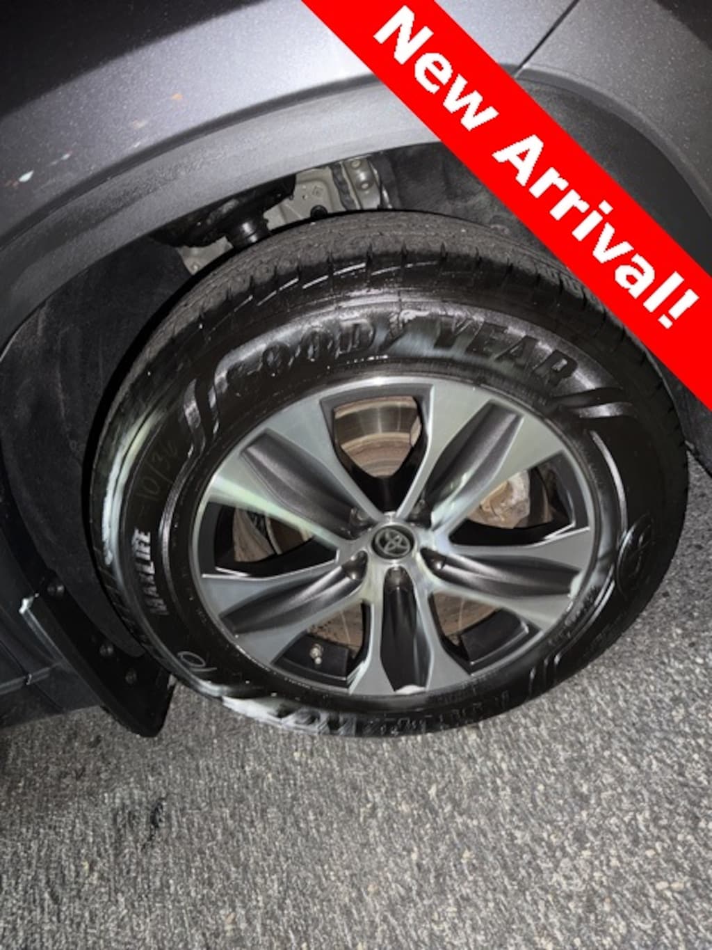 Used 2023 Toyota Highlander Hybrid XLE SUV