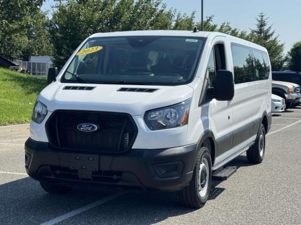Used 2023 Ford Transit Passenger Wagon XL Full-size Passenger Van