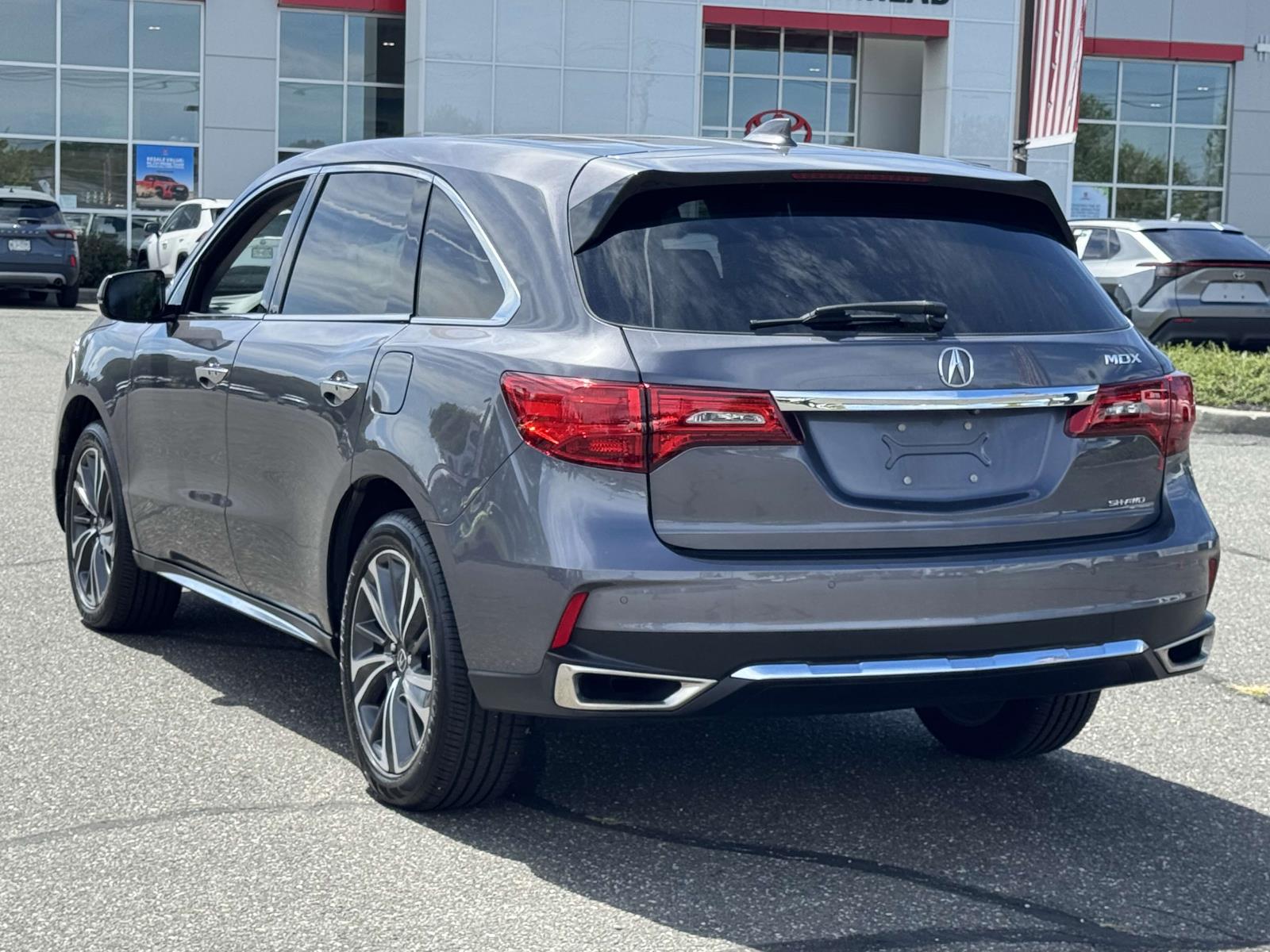 2020 Acura MDX SH-AWD Technology Sport photo 4