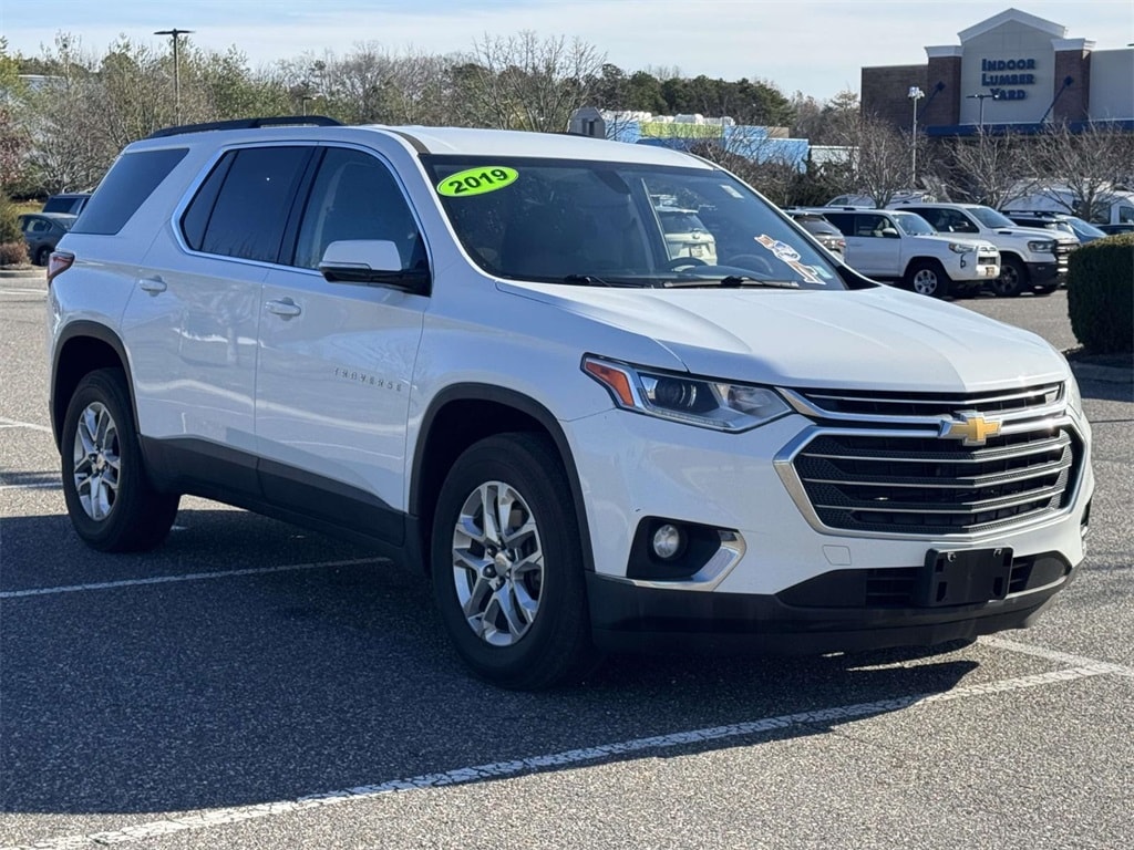 Used 2019 Chevrolet Traverse LT SUV