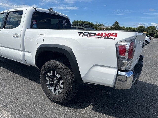 2022 Toyota Tacoma TRD Off-Road photo 4