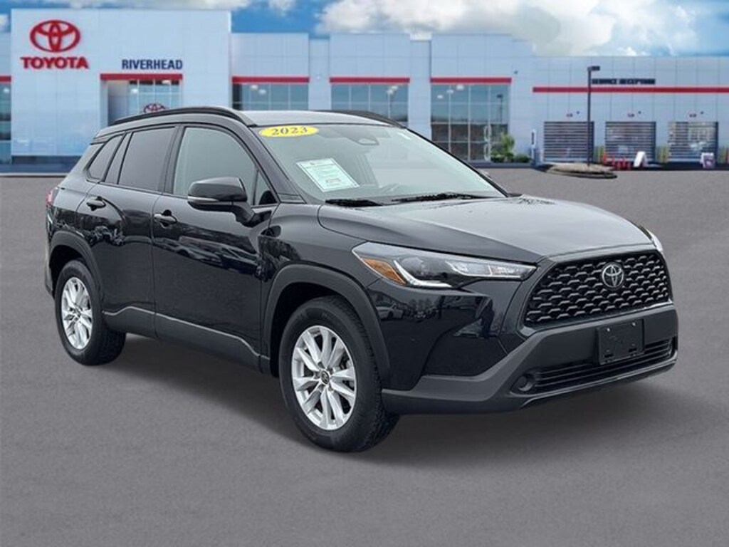 Used 2023 Toyota Corolla Cross LE SUV