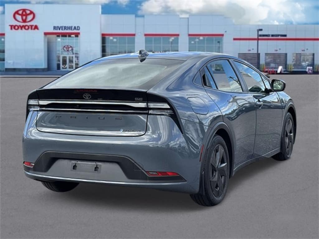 Used 2023 Toyota Prius Prime SE Hatchback