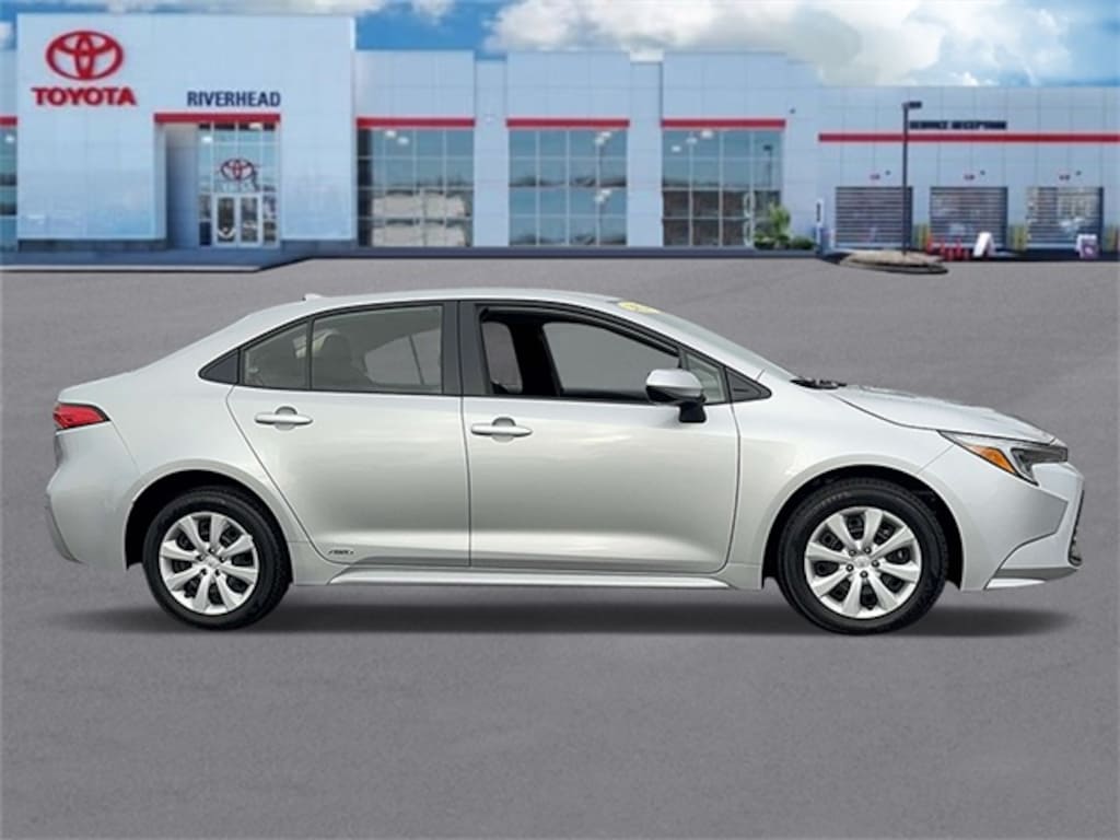Used 2024 Toyota Corolla Hybrid LE Sedan