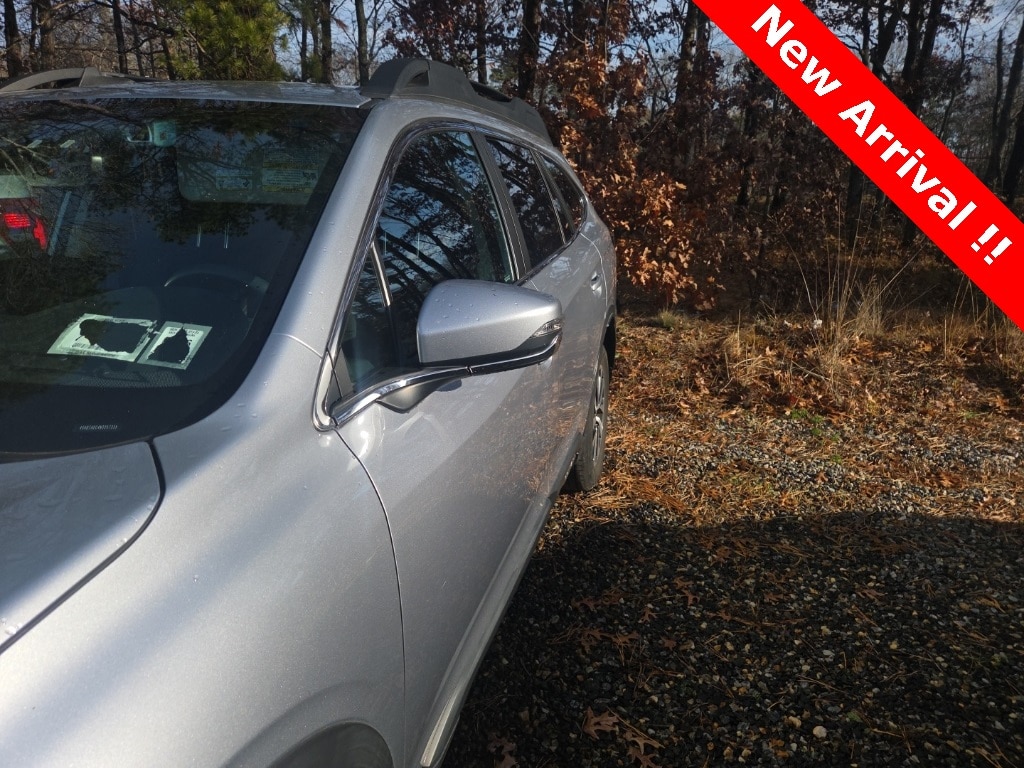 Used 2022 Subaru Outback Premium SUV