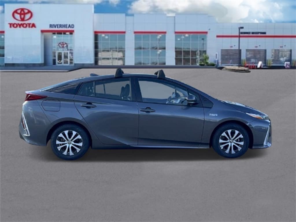 Used 2022 Toyota Prius Prime XLE Hatchback