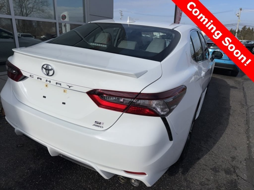 Used 2023 Toyota Camry SE Sedan