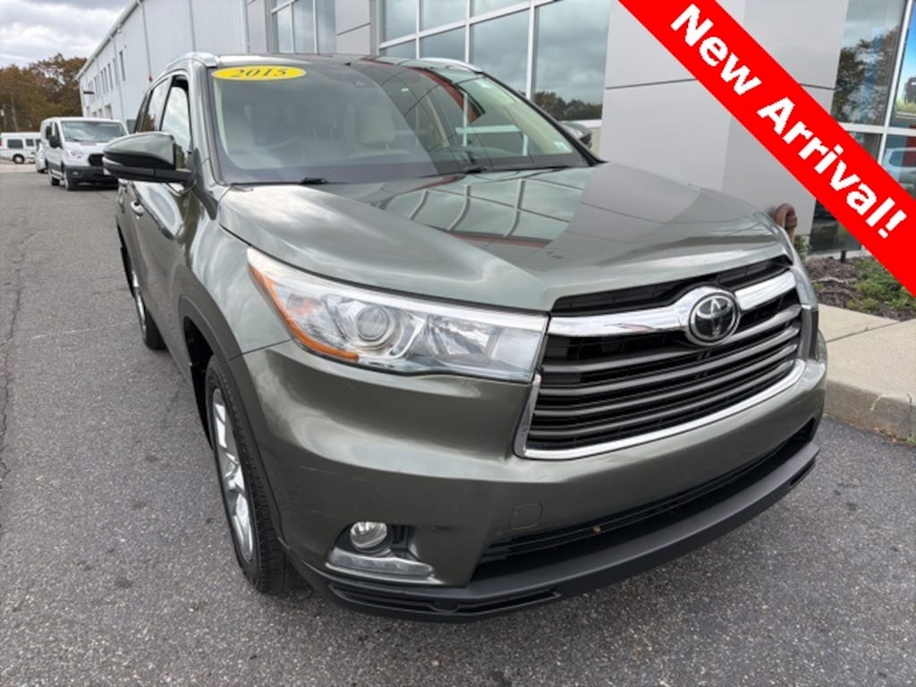 Used 2015 Toyota Highlander Limited Platinum V6 SUV