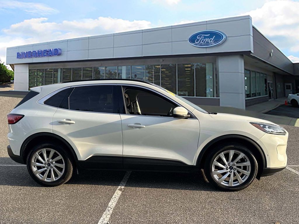 Certified 2021 Ford Escape Hybrid Titanium SUV