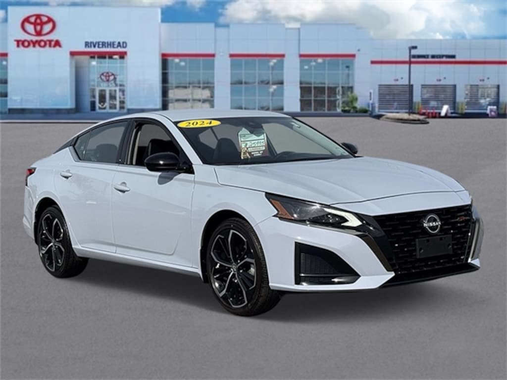Used 2024 Nissan Altima 2.5 SR Sedan
