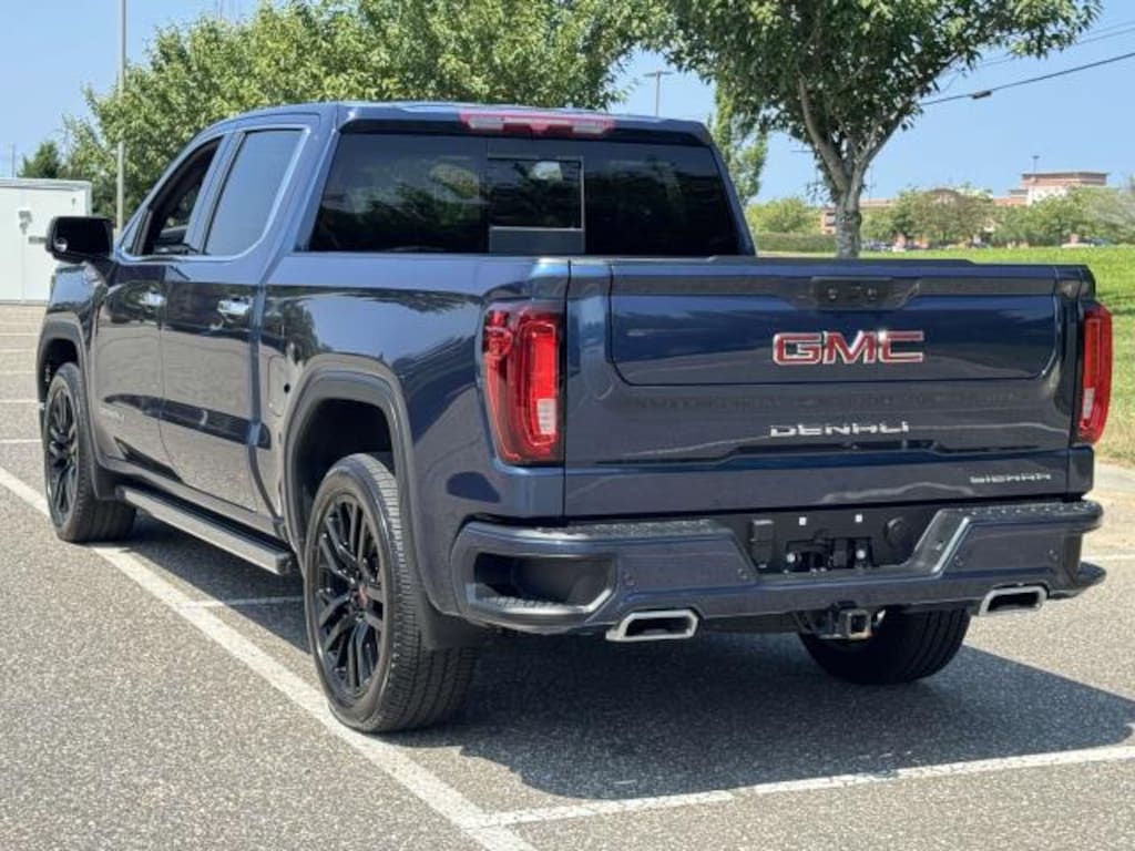 Used 2022 GMC Sierra 1500 4WD Crew Cab 147 Denali Crew Cab Pickup