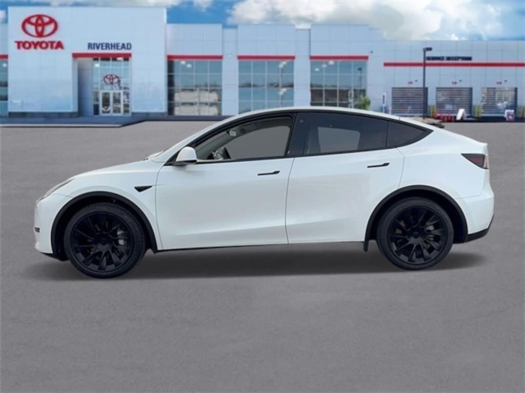 Used 2022 Tesla Model Y Long Range SUV