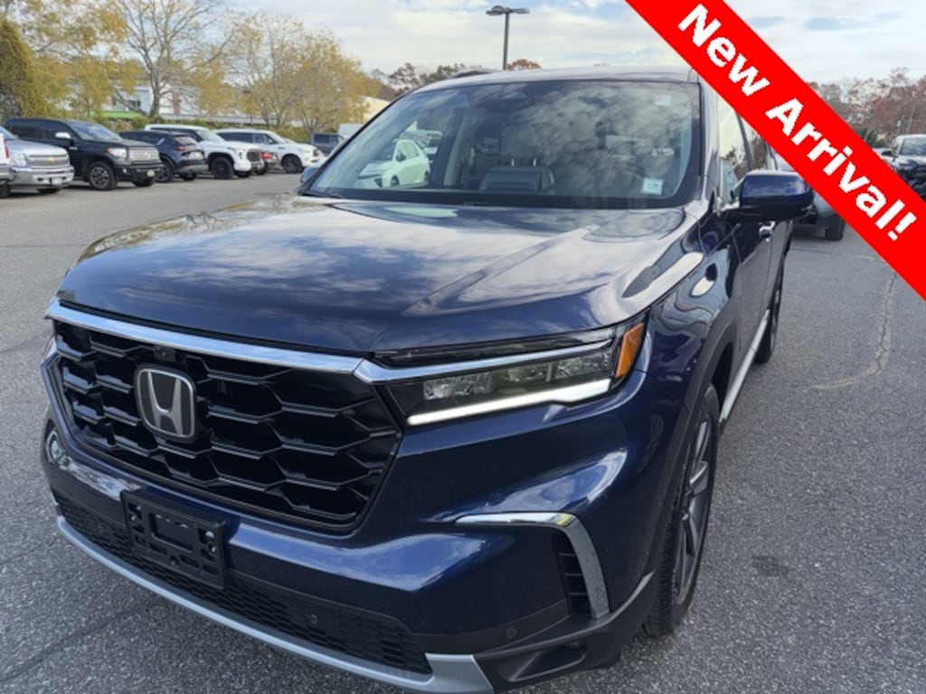 Used 2025 Honda Pilot Elite SUV