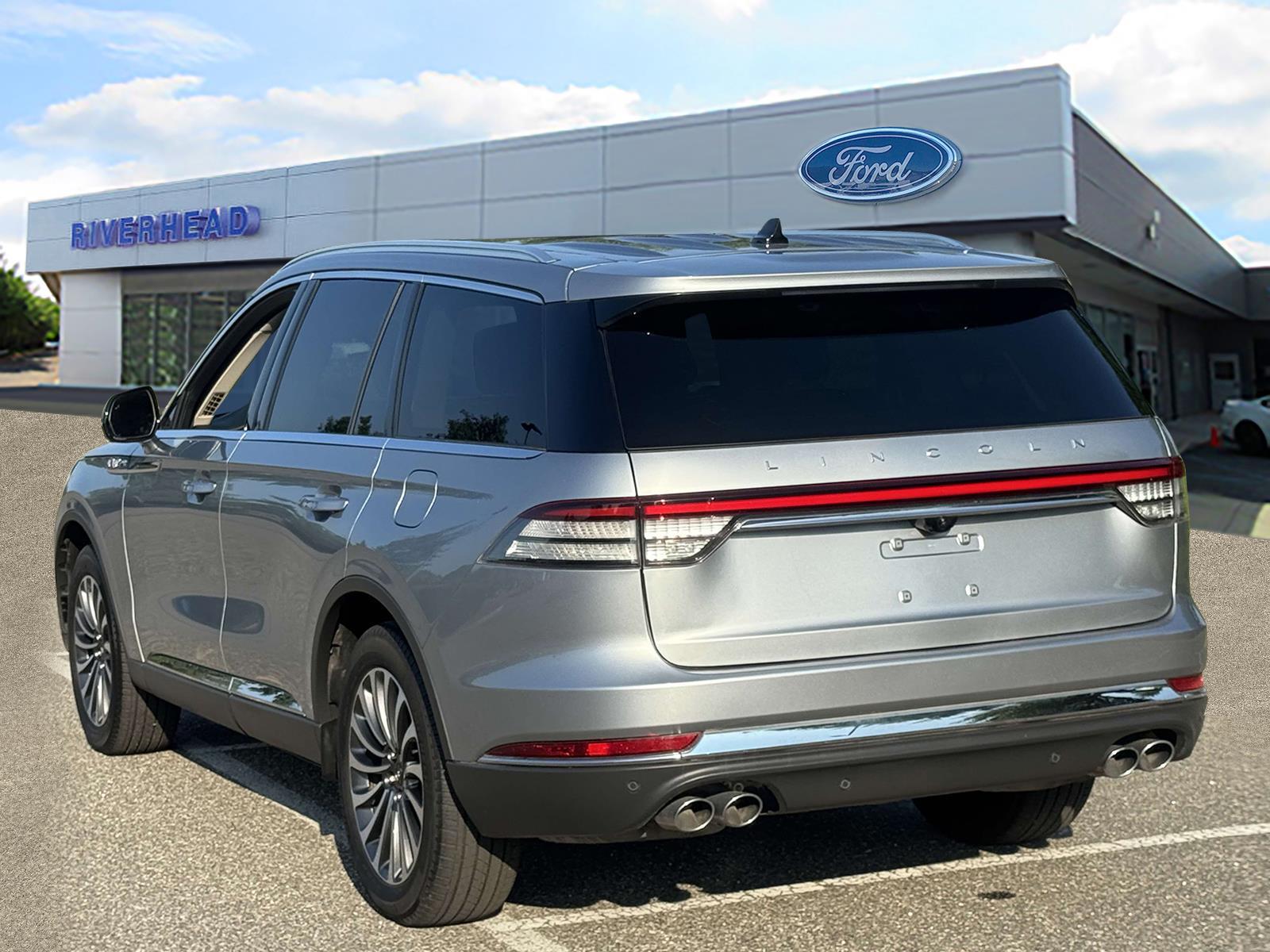 2022 Lincoln Aviator Reserve photo 3