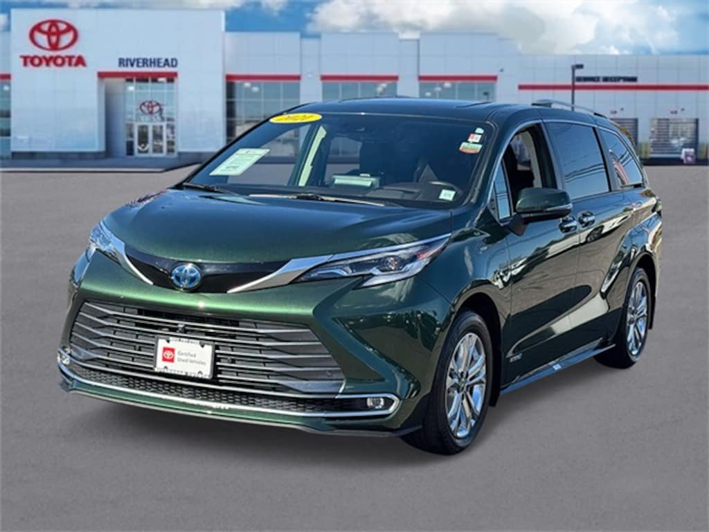 Used 2021 Toyota Sienna Platinum Minivan/Van