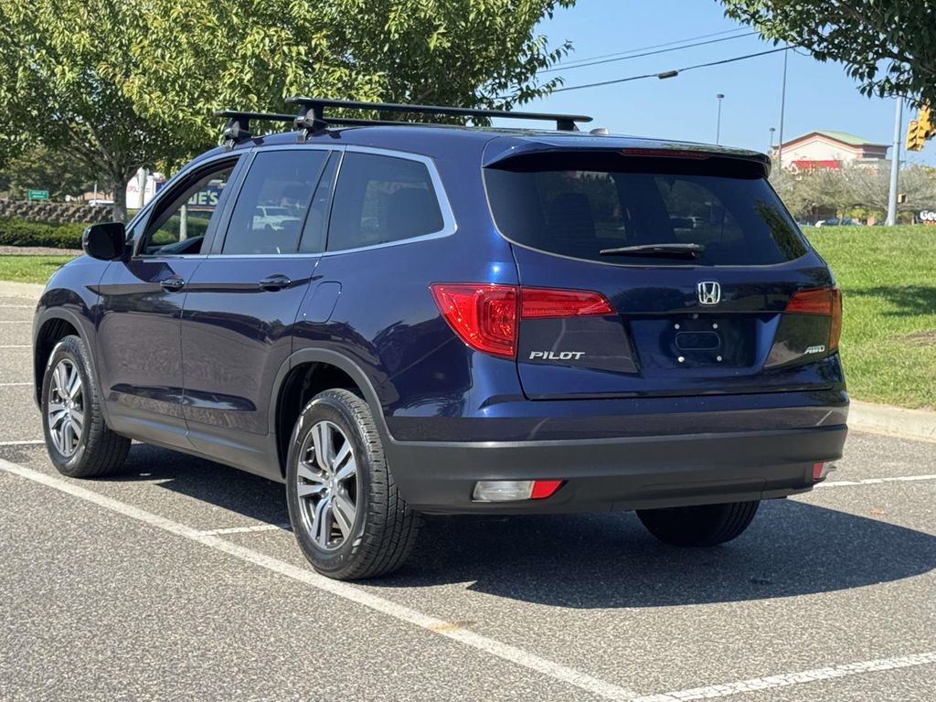 2018 Honda Pilot EX photo 4