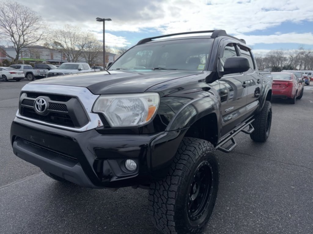 Used 2015 Toyota Tacoma Base Truck