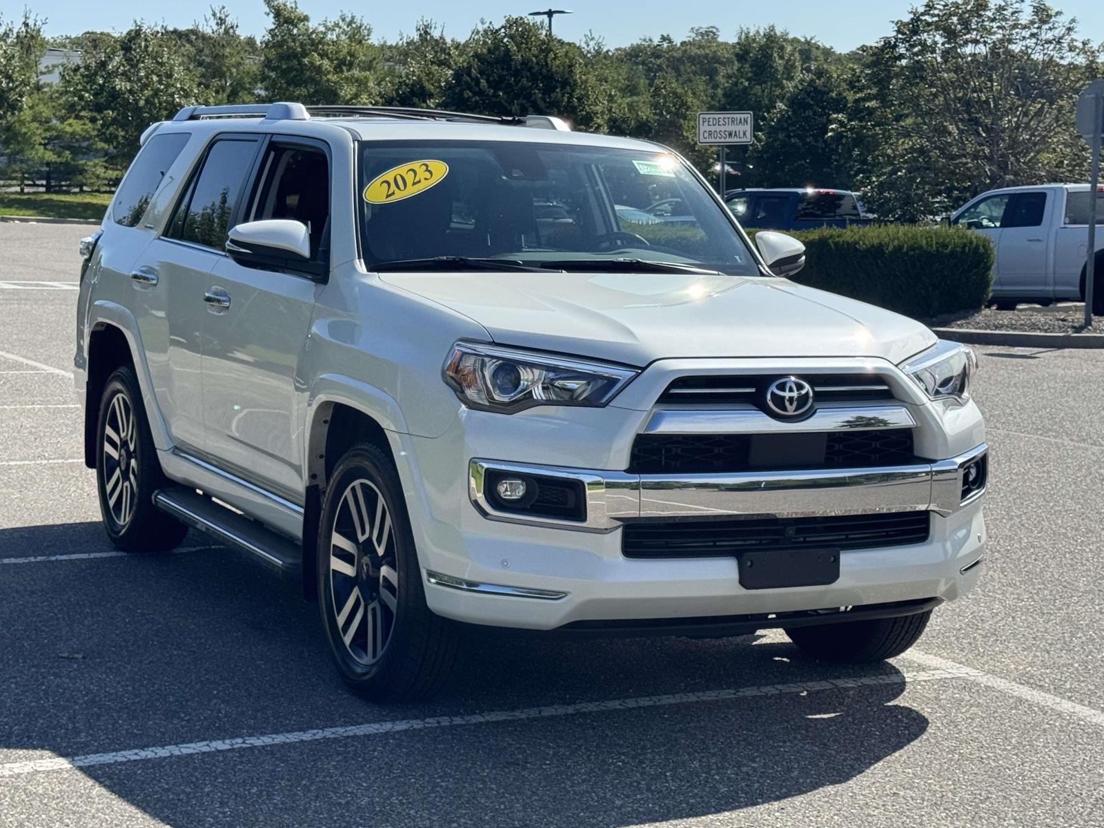 2023 Toyota 4Runner Limited photo 2