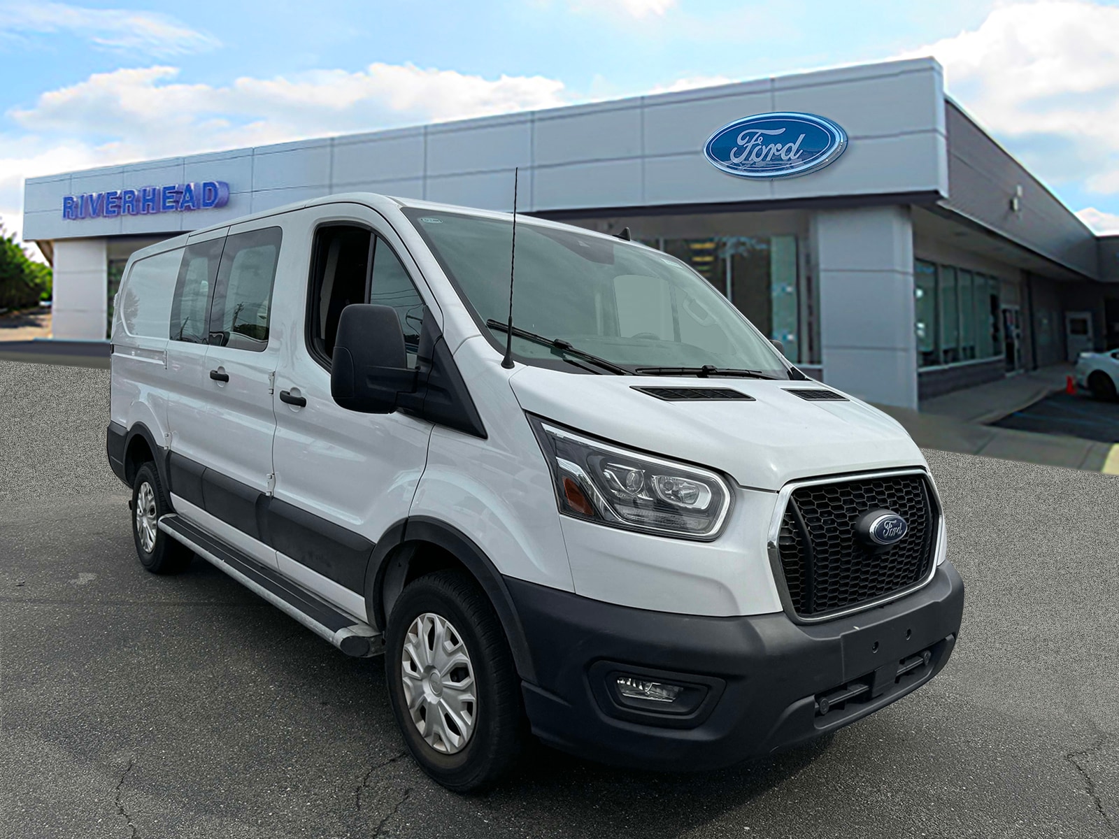 Used 2023 Ford Transit Van Base with VIN 1FTBR1Y86PKA55226 for sale in Riverhead, NY