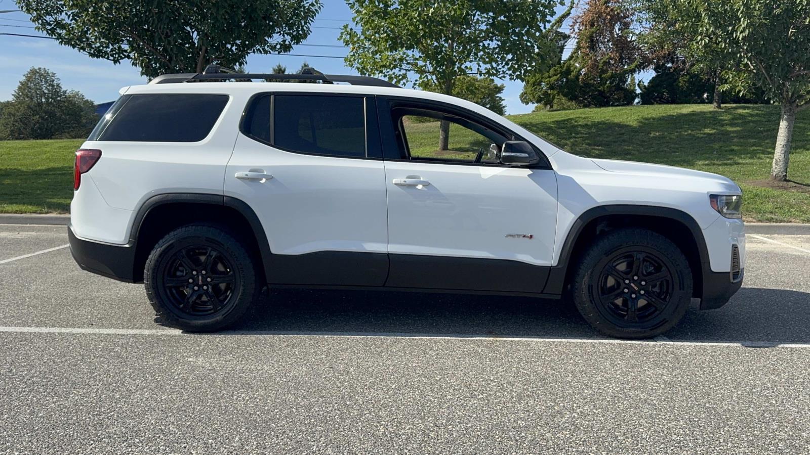 2022 Gmc Acadia AT4 photo 3