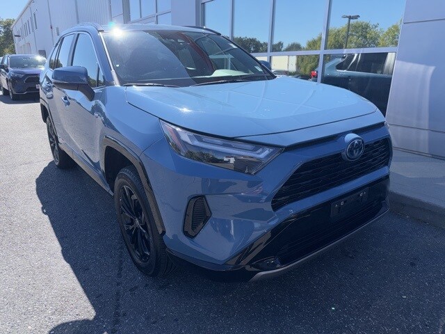 2023 Toyota RAV4 Hybrid SE photo 2