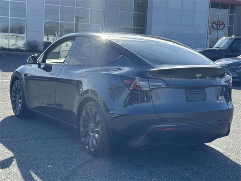 Used 2024 Tesla Model Y Performance SUV
