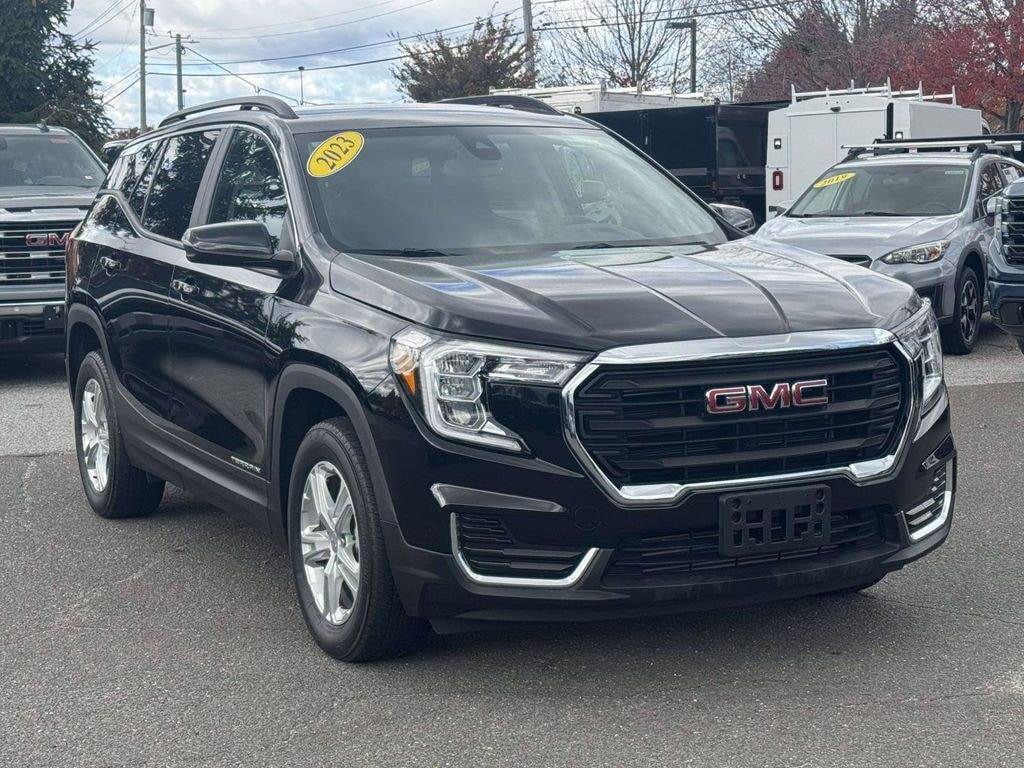 Used 2023 GMC Terrain SLE SUV