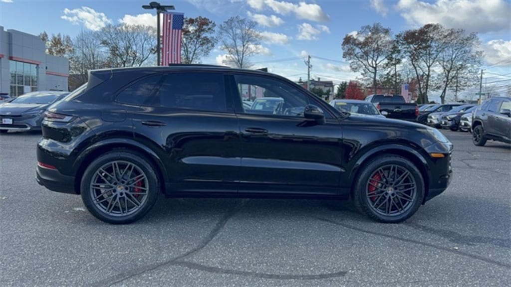 Used 2024 Porsche Cayenne S SUV