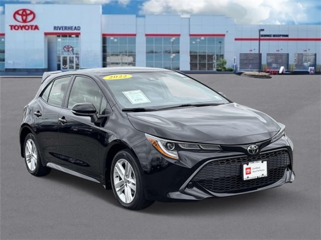 Used 2022 Toyota Corolla Hatchback SE Hatchback