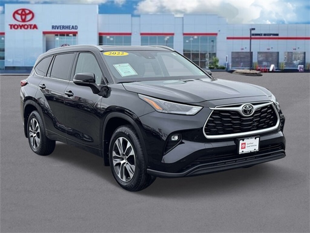 Used 2022 Toyota Highlander XLE SUV