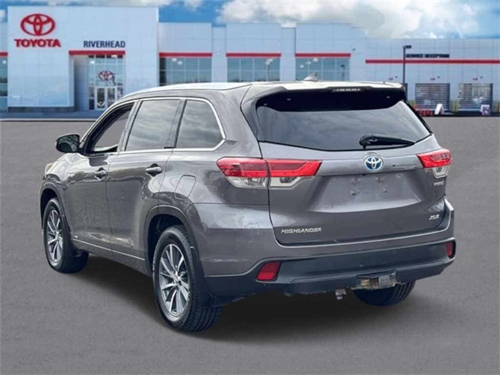 Used 2018 Toyota Highlander Hybrid XLE SUV