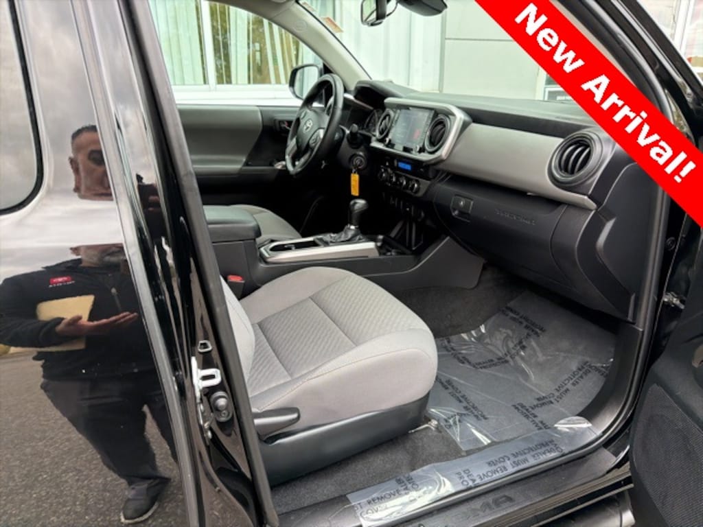 Used 2022 Toyota Tacoma SR5 Truck