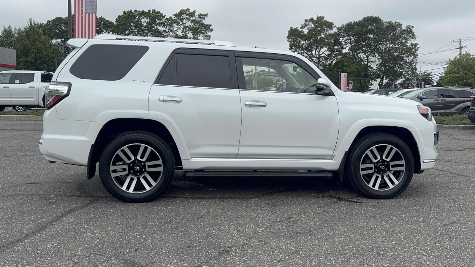 2024 Toyota 4Runner Limited photo 2