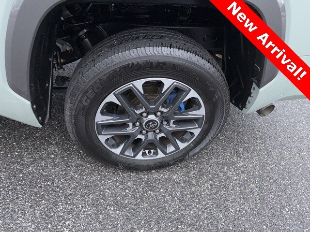 2024 Toyota Tundra Limited photo 3