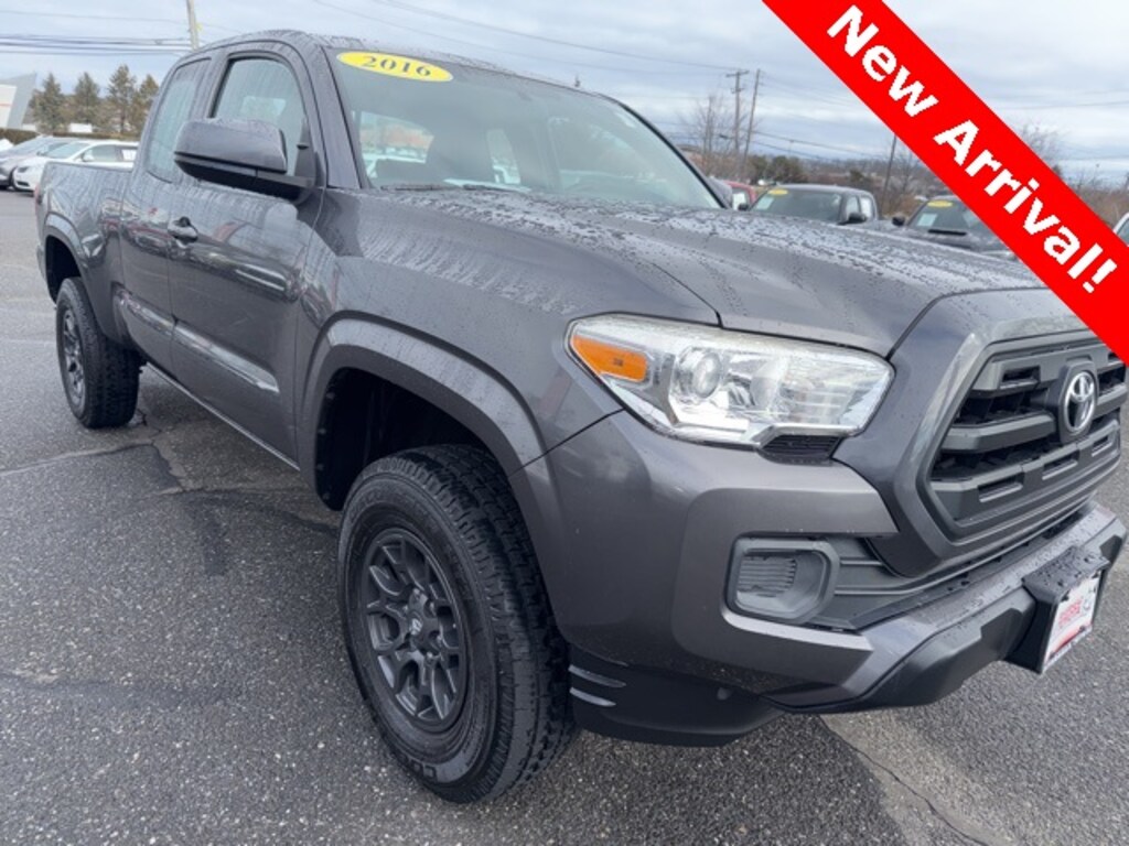 Used 2016 Toyota Tacoma SR5 Truck