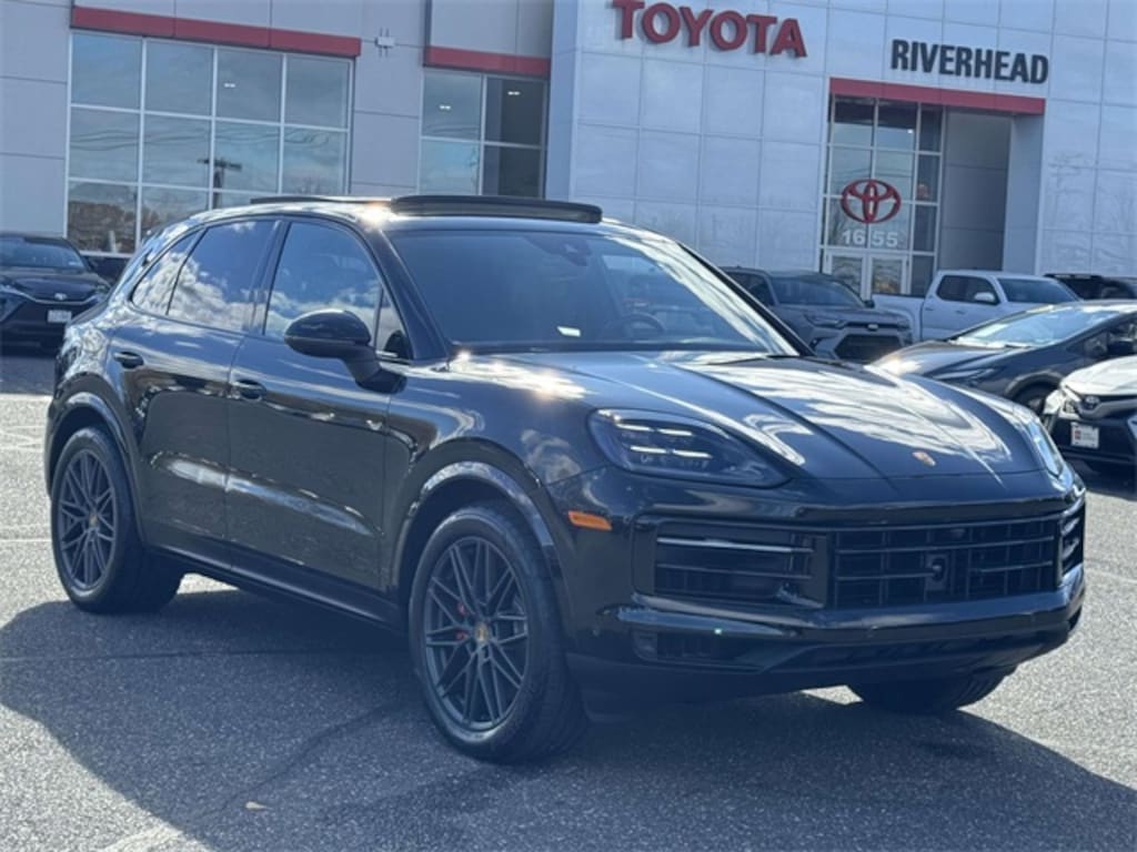 Used 2024 Porsche Cayenne S SUV