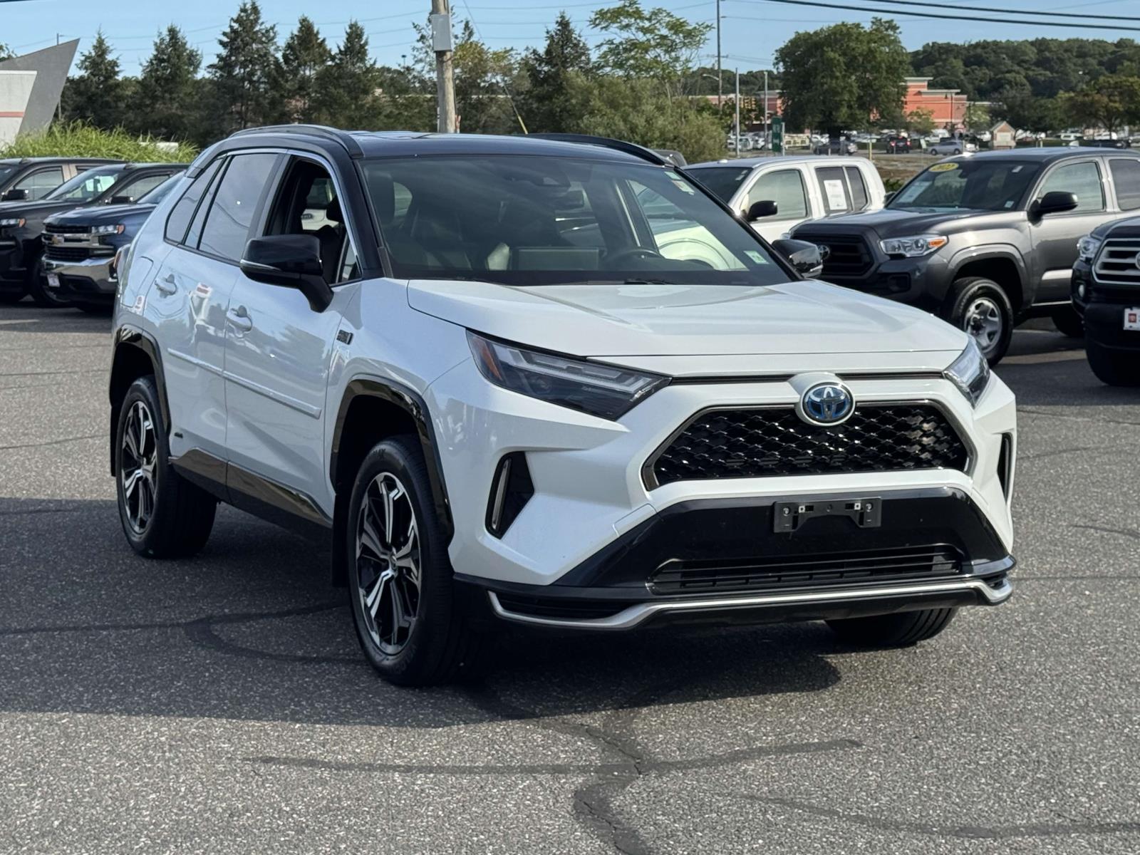 2023 Toyota RAV4 Prime XSE photo 2