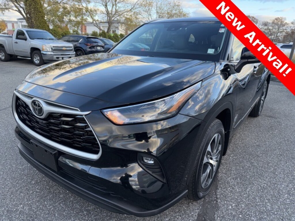 Used 2022 Toyota Highlander XLE SUV